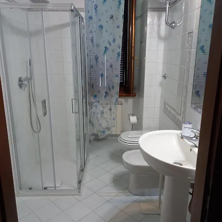 Villino Anna 카스텔 델 피아노